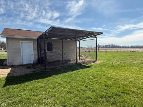 Photo of 16115 E 300 S, Elizabethtown, IN