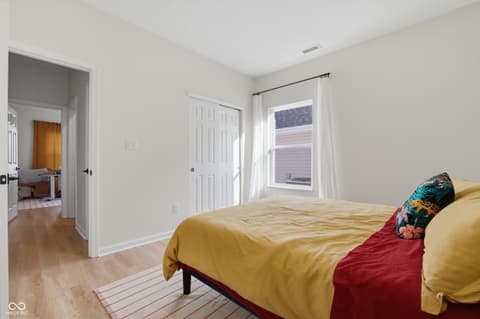 Photo of 4726 Amber Wood Lane, Indianapolis, IN