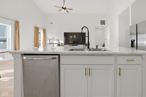 Photo of 4726 Amber Wood Lane, Indianapolis, IN