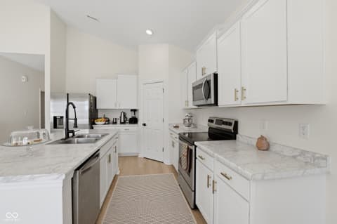 Photo of 4726 Amber Wood Lane, Indianapolis, IN