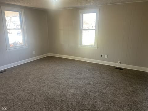 Photo of 333 S 1st Street, Austin, IN