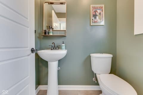 Photo of 818 Parkway Avenue, Indianapolis, IN