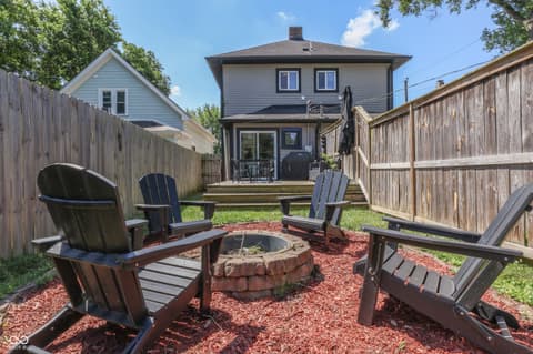 Photo of 818 Parkway Avenue, Indianapolis, IN