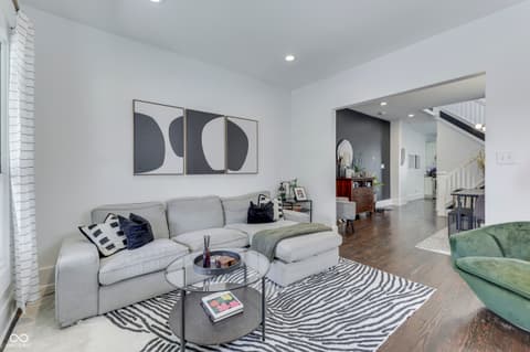 Photo of 818 Parkway Avenue, Indianapolis, IN