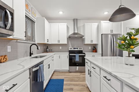 Kitchen at 727 N Illinois Street, Indianapolis, IN