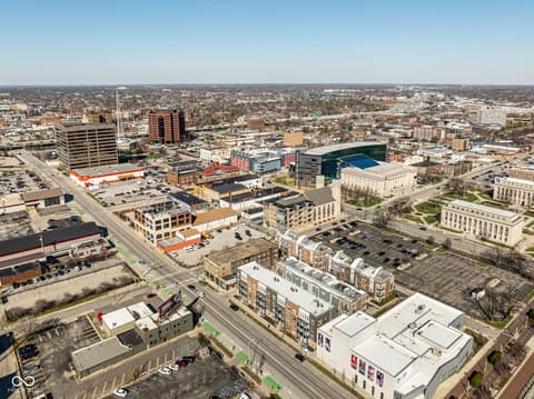 Aerial view at 727 N Illinois Street, Indianapolis, IN