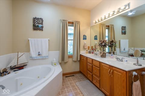 Photo of 11040 Harness Way, Indianapolis, IN