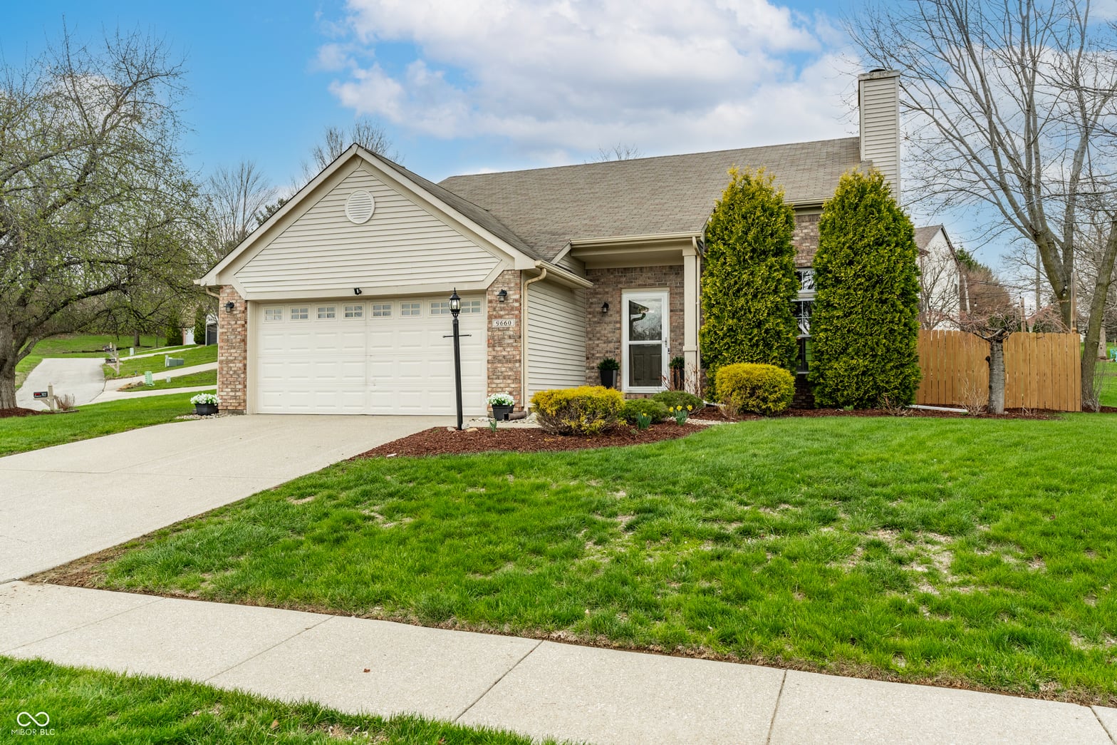 Photo of 9660 Overcrest Drive, Fishers, IN