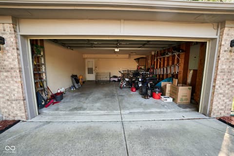 Garage at 4609 Oakforge Drive, Indianapolis, IN