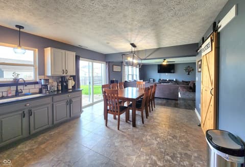 Photo of 1606 Huntzinger Boulevard, Pendleton, IN