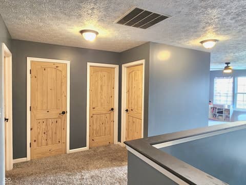 Photo of 1606 Huntzinger Boulevard, Pendleton, IN
