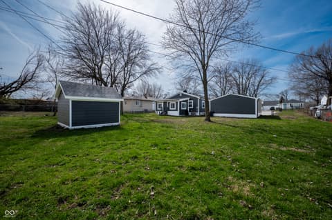Yard at 1021 S Worth Avenue, Indianapolis, IN