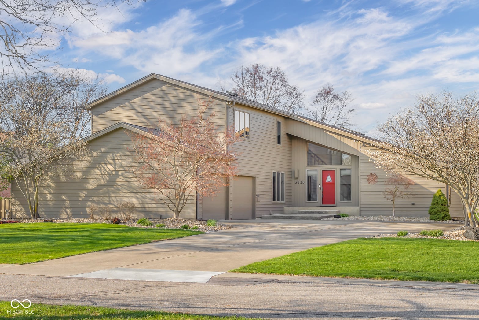 Photo of 3830 Cove Road, Columbus, IN