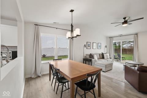 Photo of 19345 Amber Way, Noblesville, IN