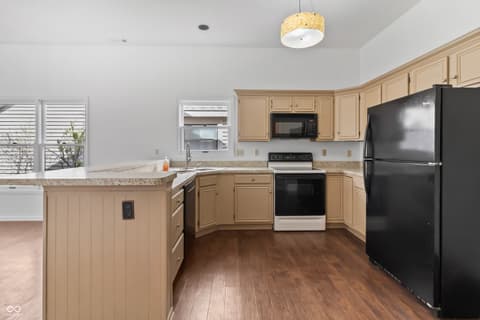 Photo of 7818 Chesapeake Drive W, Indianapolis, IN