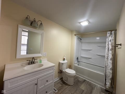 Photo of 1009 S Crown Street, Greencastle, IN