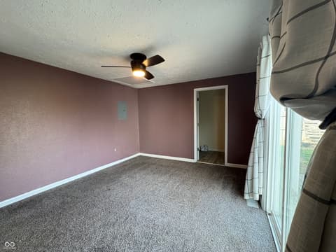 Photo of 1009 S Crown Street, Greencastle, IN