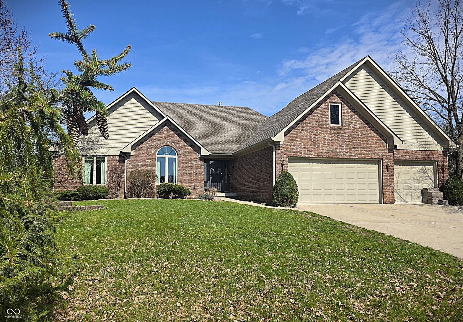Front exterior at 11020 Mallard Court, Indianapolis, IN