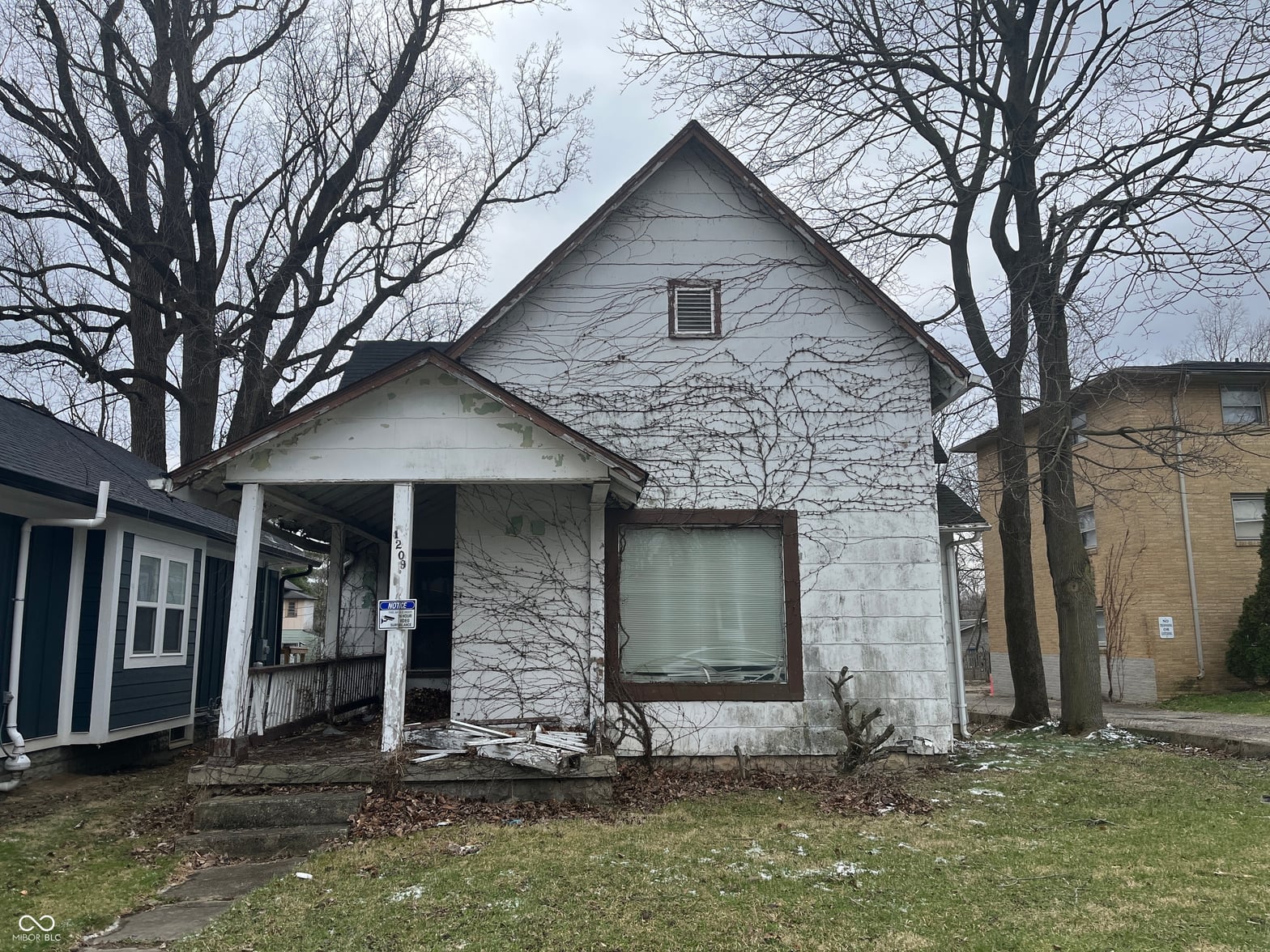Photo of 1209 Nichol Avenue, Anderson, IN
