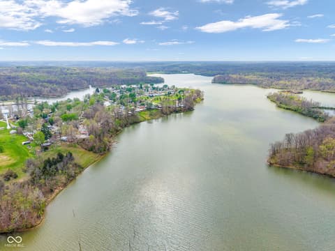 Photo of 4016 Van Bibber Lake Estate, Greencastle, IN