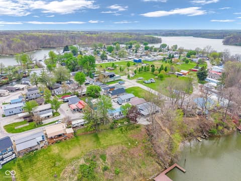 Photo of 4016 Van Bibber Lake Estate, Greencastle, IN