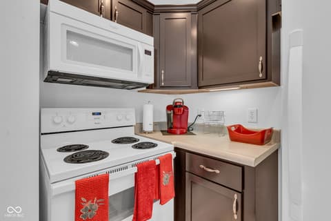 Photo of 4016 Van Bibber Lake Estate, Greencastle, IN