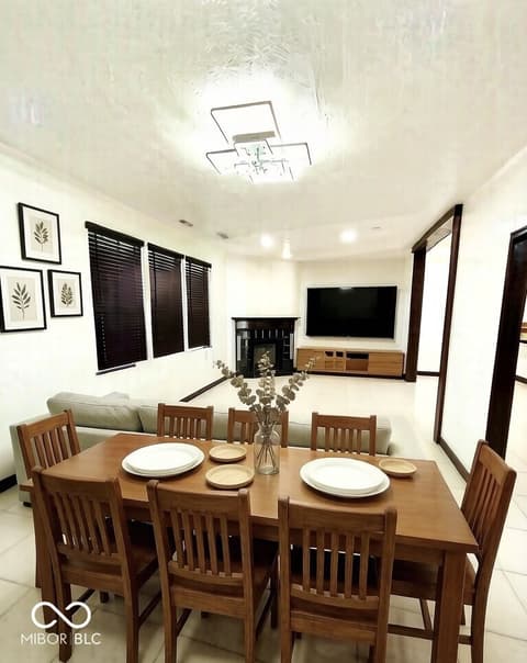 Dining room at 3310 Gainesville Court, Indianapolis, IN