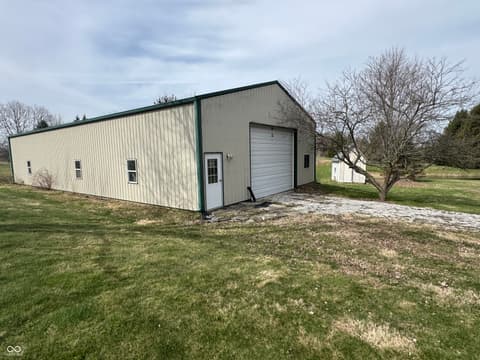 Photo of 10090 N State Road 75 Highway, North Salem, IN