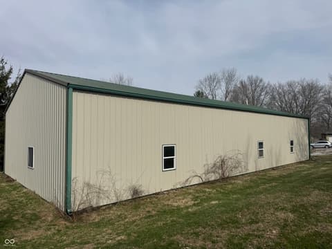 Photo of 10090 N State Road 75 Highway, North Salem, IN
