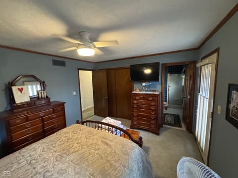 Photo of 10090 N State Road 75 Highway, North Salem, IN