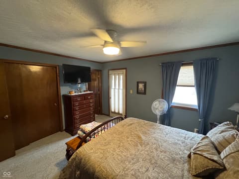 Photo of 10090 N State Road 75 Highway, North Salem, IN