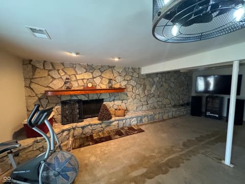 Photo of 10090 N State Road 75 Highway, North Salem, IN