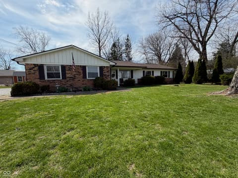 4689 N Frontage Road