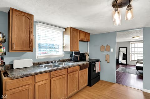 Photo of 2815 S Roena Street, Indianapolis, IN