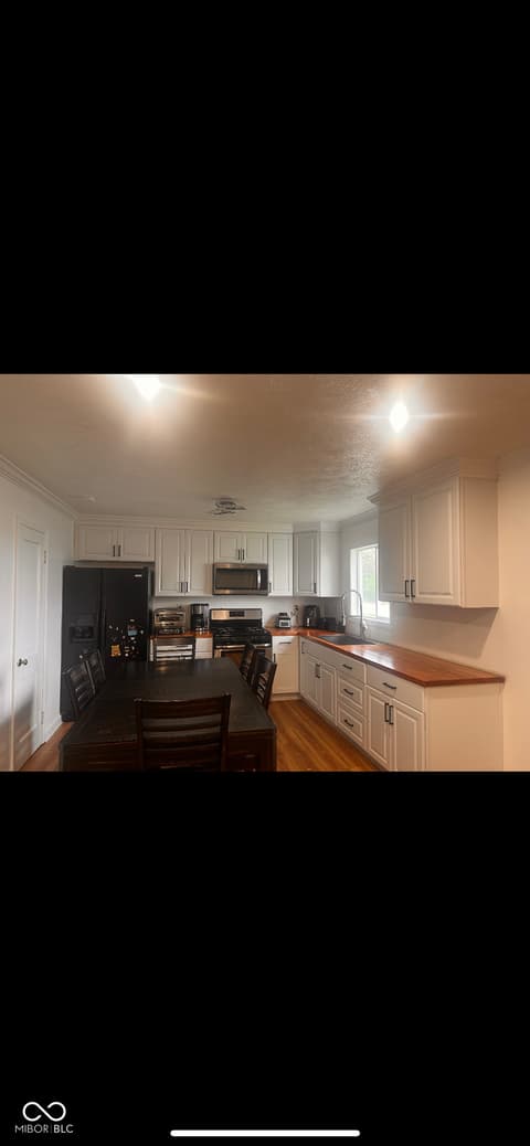 Photo of 1722 S Goodlet Avenue, Indianapolis, IN