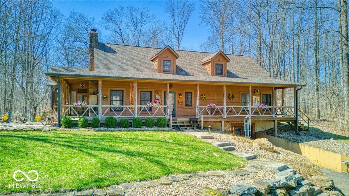 Photo of 459 W Gold Creek Road, Mooresville, IN