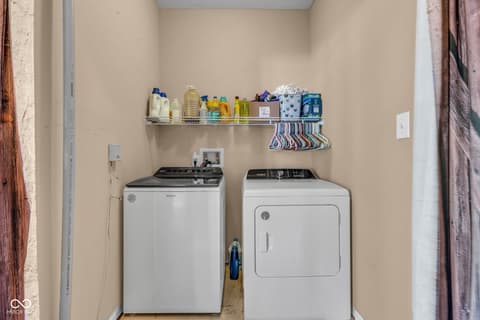Laundry room at 8291 Westcliffe Drive, Avon, IN