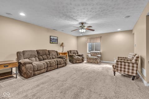 Family room at 8291 Westcliffe Drive, Avon, IN