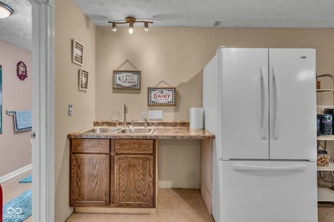 Photo of 8291 Westcliffe Drive, Avon, IN