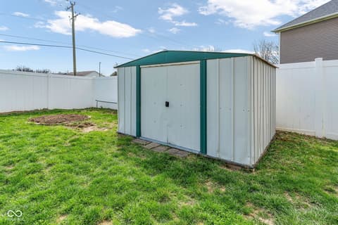 Photo of 8291 Westcliffe Drive, Avon, IN