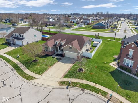 Photo of 8291 Westcliffe Drive, Avon, IN