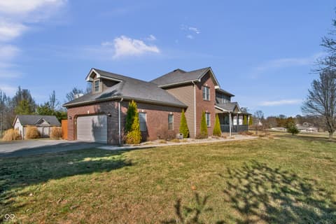 Photo of 560 Woodridge, North Vernon, IN