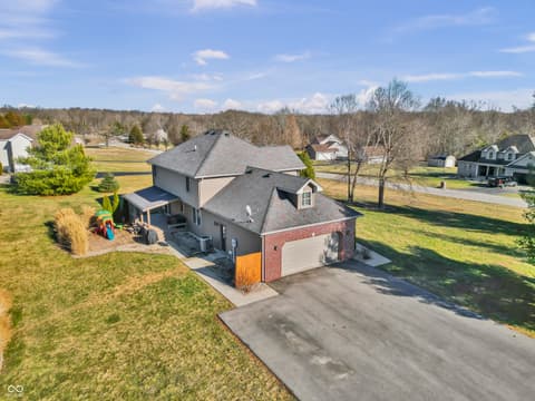 Photo of 560 Woodridge, North Vernon, IN