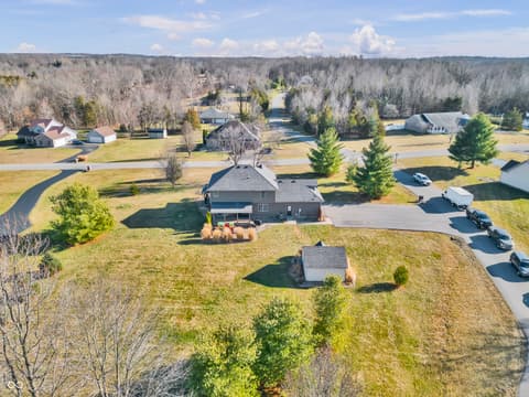 Photo of 560 Woodridge, North Vernon, IN