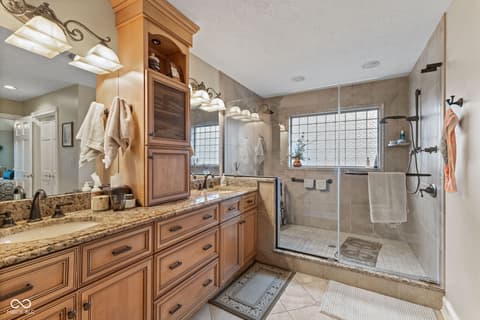 Photo of 10373 Quiet Way, Indianapolis, IN