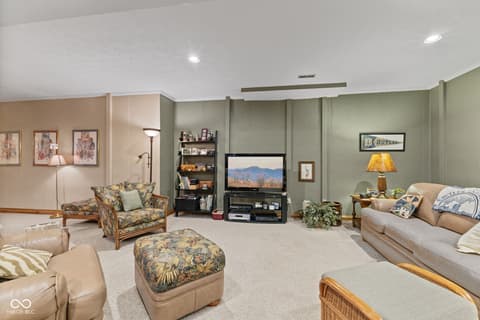 Photo of 10373 Quiet Way, Indianapolis, IN