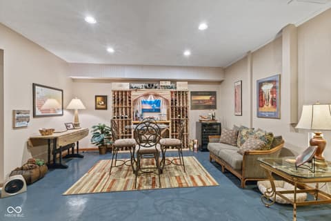 Photo of 10373 Quiet Way, Indianapolis, IN
