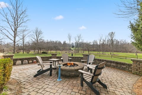 Photo of 10373 Quiet Way, Indianapolis, IN