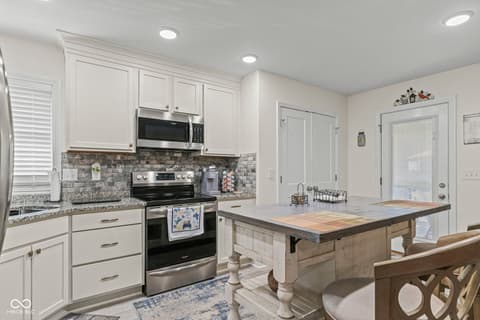 Photo of 1557 Willow Court, Scottsburg, IN