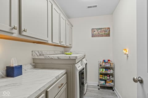 Photo of 1557 Willow Court, Scottsburg, IN